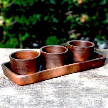 Pomaireware Rectangular Clay Tray with Conical Condiment Bowls